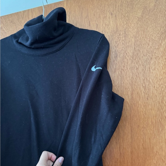 Black Nike Size S turtleneck sweatshirt - Picture 2 of 4